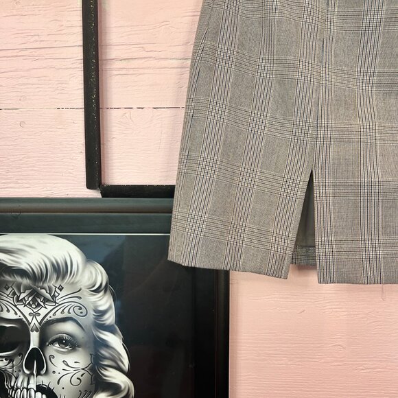 Aritzia Sunday Best Check Mini Skirt - Picture 2 of 5